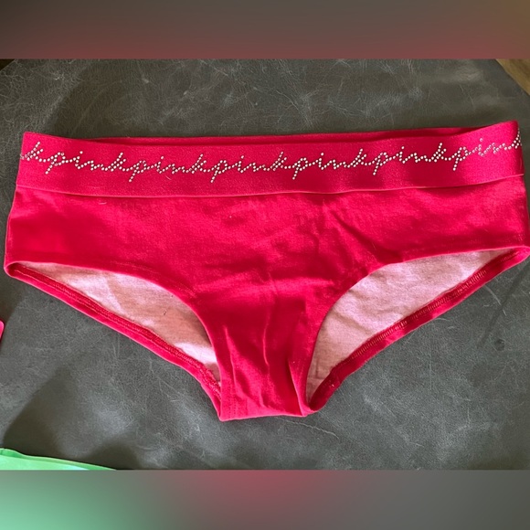 🎈Lot of Victoria Secrets Panties, SZ MEDIUM
5 Brand New, Never worn, 2010s - Picture 7 of 16